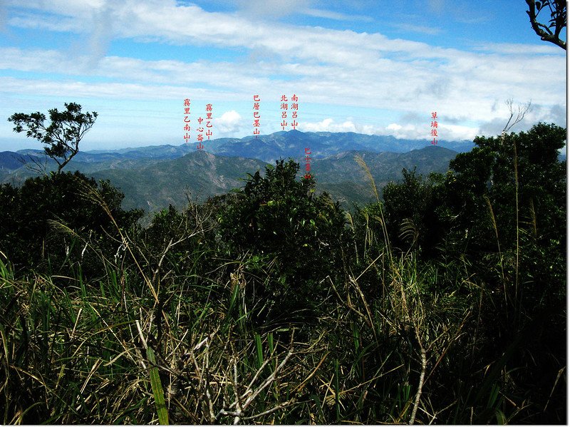 牡丹路山800山頭北眺群山 1-1