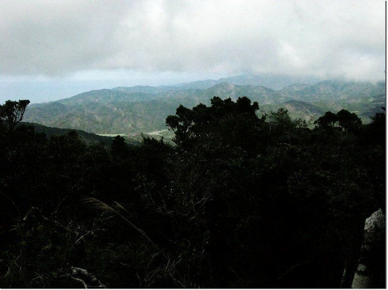 牡丹路山登山途中北眺群山 1