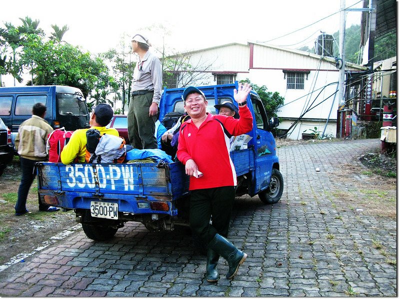 上雙龍林道接駁車