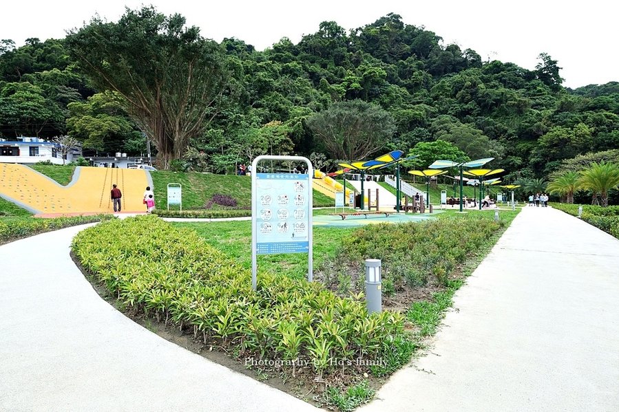 【新店特色公園】灣潭兒童遊戲場4.JPG