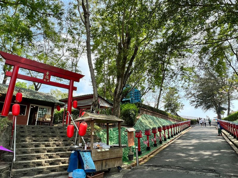 台南景點,台南景點親子,柳營景點,柳營景點推薦,尖山埤江南渡假村,獨木舟,水上腳踏車,小琉球,露水雞,柳營露水雞