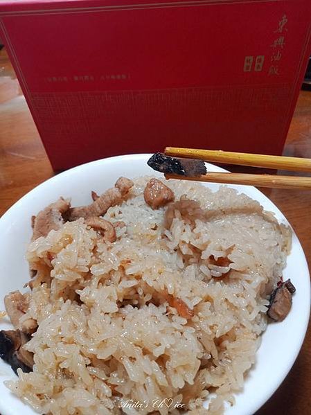 『東興彌月油飯』│台中老字號油飯推薦~傳統古早味炊煮，每天現