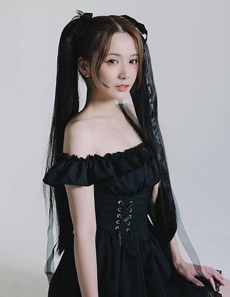 薑是老的辣!10年女神87姊姊出第三本寫真集