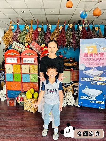 親子最幸福的床邊時光！終於挑到適合我們的床墊 彰化買床墊、沙