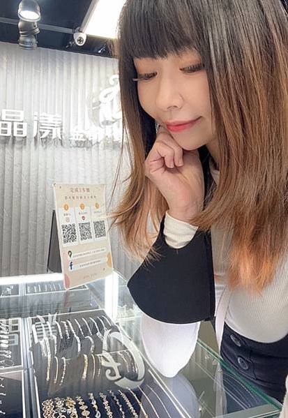 「大里金飾店」給寶寶最好的祝福！9999純金彌月禮分享～龍年