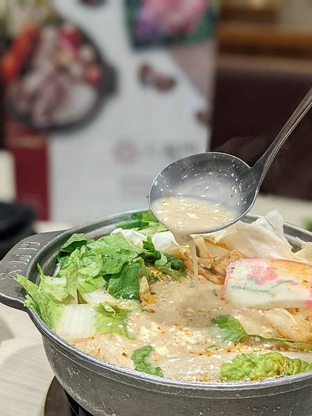 LINE_ALBUM_20221129_221129_12