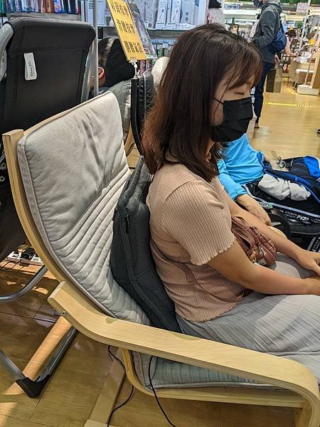 LINE_ALBUM_202345_230406_260