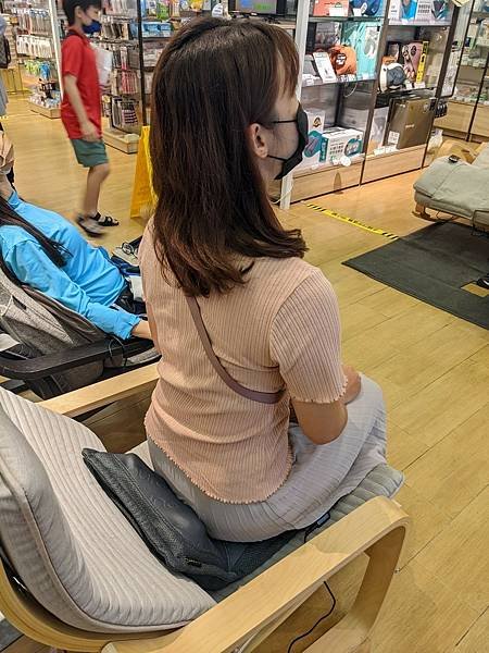 LINE_ALBUM_202345_230406_261