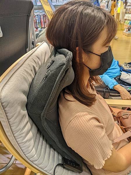 LINE_ALBUM_202345_230406_264
