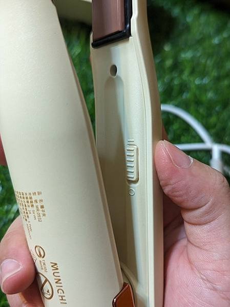 直捲兩用溫控無線離子夾MR.0932。MUNICHI 沐尼黑