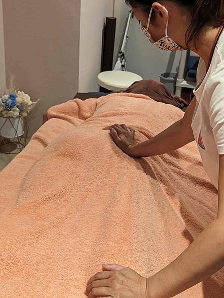 【台中美容SPA推薦】NUPHIZ美學。精油按摩 忙碌後的放
