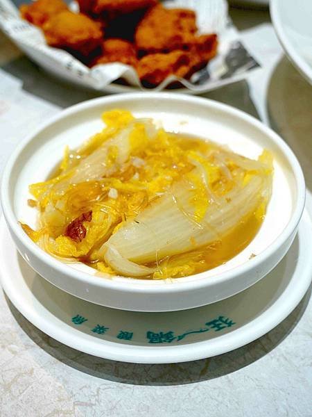 爆紅的『年輕時尚酸菜魚』。品狂一鍋美學一生   還沒開賣就超