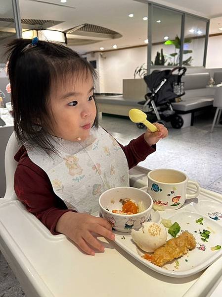 桃園親子飯店｜石門水庫福華渡假酒店，遊樂設施超多、邊游泳邊看