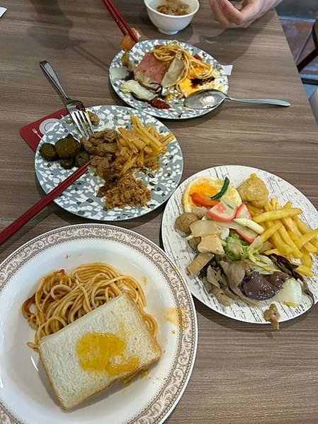 桃園親子飯店｜石門水庫福華渡假酒店，遊樂設施超多、邊游泳邊看