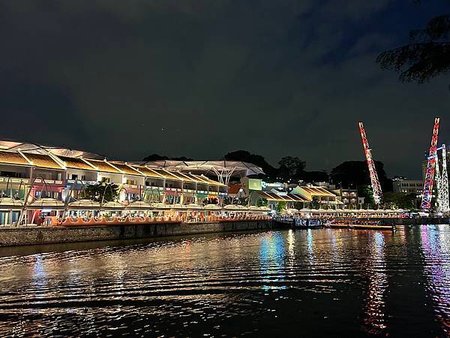新加坡室內景點推薦 | 就在樟宜機場旁邊！星耀樟宜看室內大瀑
