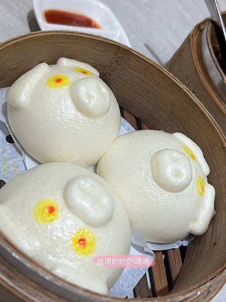 點點心 高雄夢時代店~可愛的豬仔流沙包~維琪的吃吃喝喝