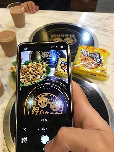 防摔又防水  超輕手機推薦  - SHARP AQUOS s