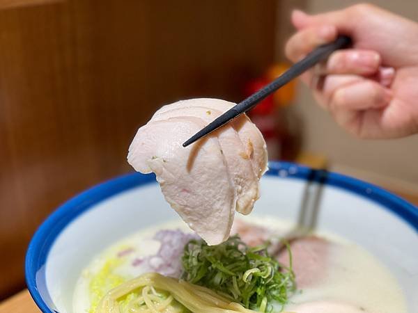 捷運中山站排隊拉麵｜人氣池音 鶏白湯ラーメン，濃郁奶香雞湯讓