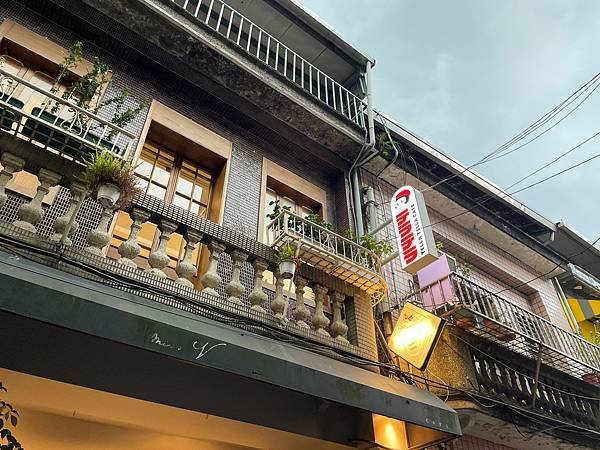 台北中山復古咖啡廳「Tella Tella Cafe」，重現