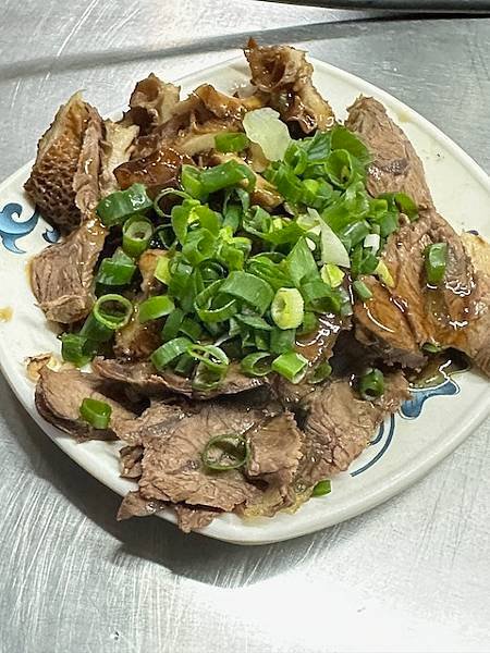 消失的牛肉麵攤~~香還是臭~潘家老牌牛肉麵，雙連街無名牛肉麵