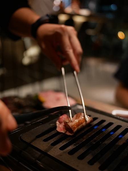 肉得慌燒肉餐酒館 薄片鹽蔥牛舌