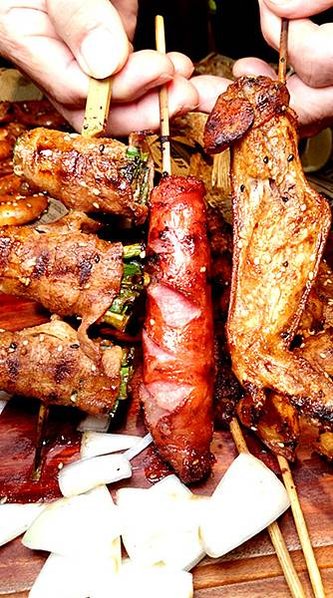 士林夜市美食｜二訪士林平價串烤【士林串燒】，食材新鮮，除了好