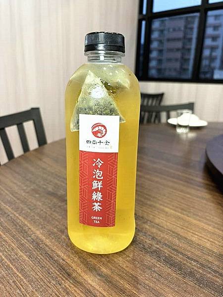 高雄活蝦餐廳推薦｜【四兩千金活蝦之家】招牌活蝦料理&amp;創意功夫