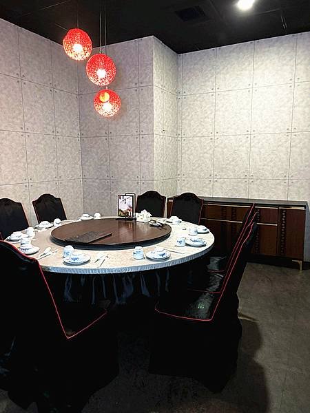 2025台南質感餐廳推薦/台南安平美食｜【LA時尚川菜/墨川