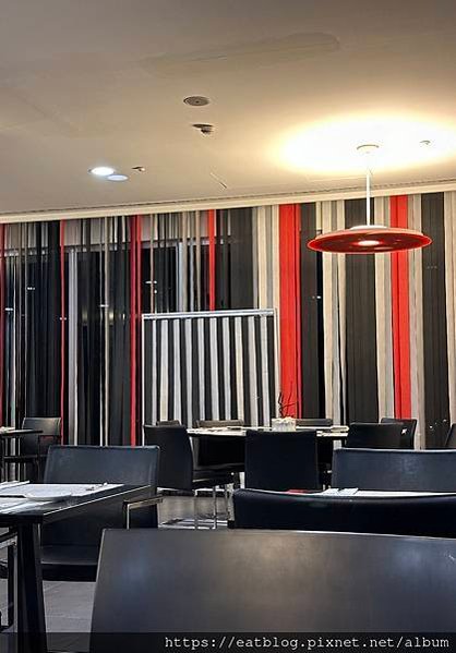 西班牙Spain｜空姐空少～馬德里飯店 Axor Feria