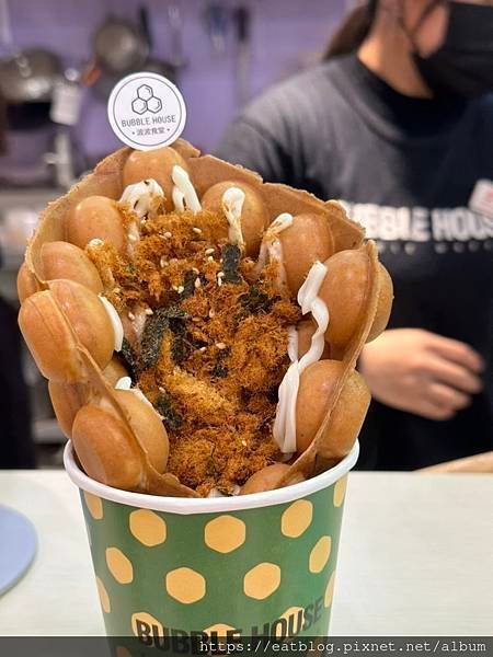 中和環球百貨必吃｜雞蛋仔Egg waffle