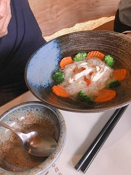 &lt;食記-桃園龍潭&gt;精緻無菜單素食料理-入木三分