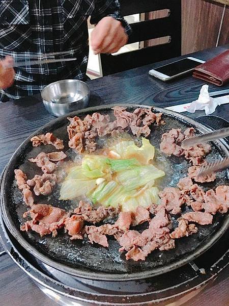 &lt;食記-桃園蘆竹&gt;位於學區美食-韓式鍋蓋烤肉-韓鼎