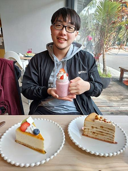&lt;食記-桃園市桃園區&gt;連男人都愛的下午茶店-翻轉甜點((絕對