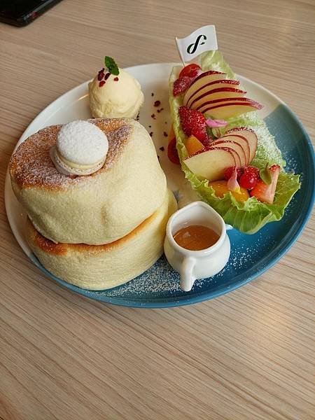 &lt;食記-桃園市桃園區&gt;連男人都愛的下午茶店-翻轉甜點((絕對