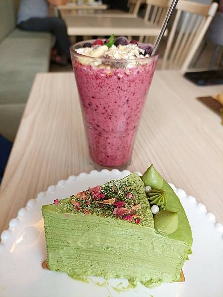 &lt;食記-桃園市桃園區&gt;連男人都愛的下午茶店-翻轉甜點((絕對