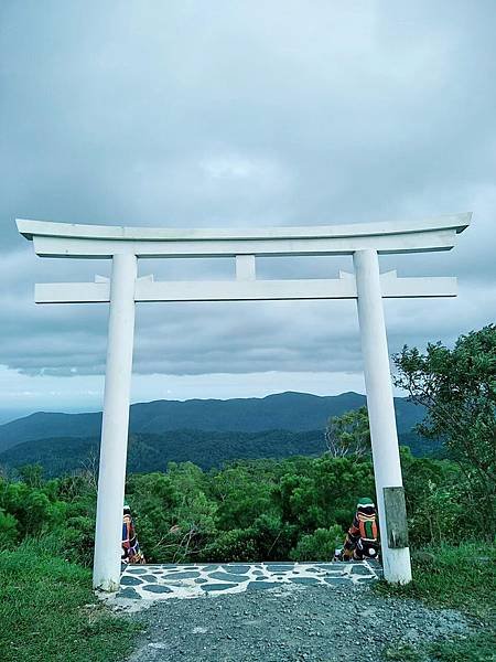 高士神社