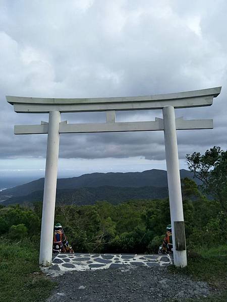 高士神社