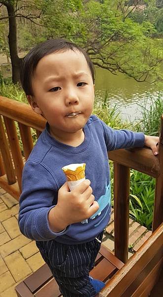 初訪廣州長隆野生動物園~來給動物看囉!