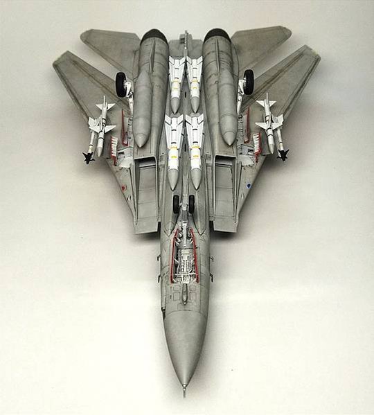 Academy 愛德美 1/72 F-14A TOP GUN