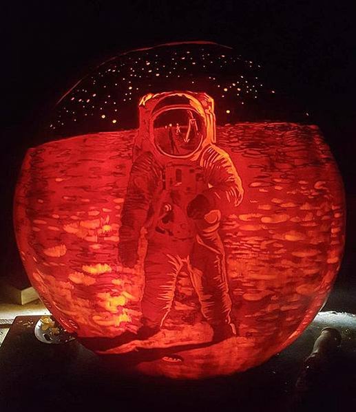 creative-pumpkin-carving-500-615a9e10561c1__700