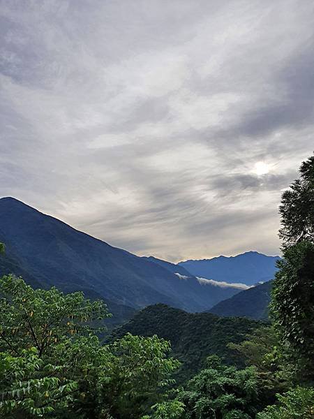 hsiaomienyang 雙龍瀑布七彩吊橋 南投信義景點 南投景點 七彩吊橋2