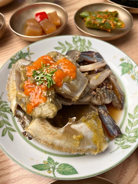 韓國首爾必吃美食｜米其林一星 必吃推薦 大瓦房醬蟹 큰기와집