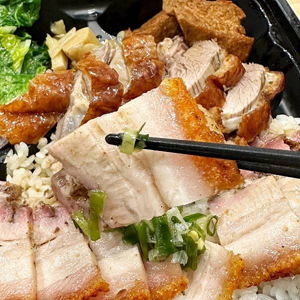 美食推薦‖ 《台北・伊通》名門燒臘 伊通店｜港式外帶便當，燒