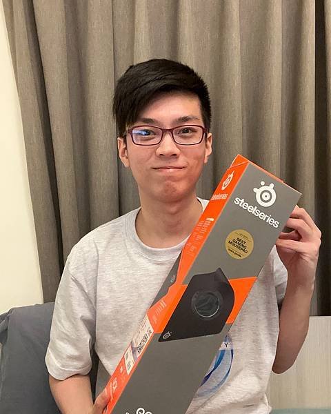 滑鼠墊影響勝率？FPS 玩家必看！我最近用這塊 SteelS