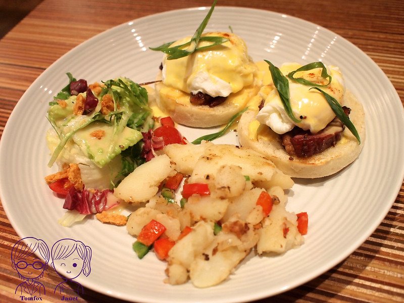 17 Cafe Cafe 豪野鴨胸班尼迪克蛋