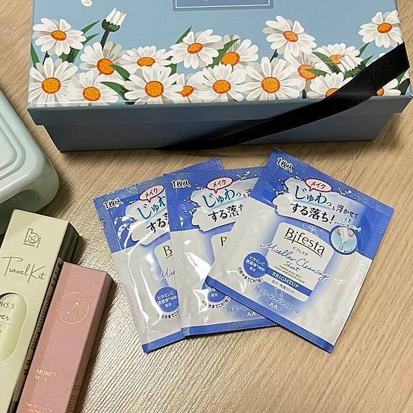 魚姬愛保養～開箱4月butybox美妝體驗盒。保養彩妝文❤ 