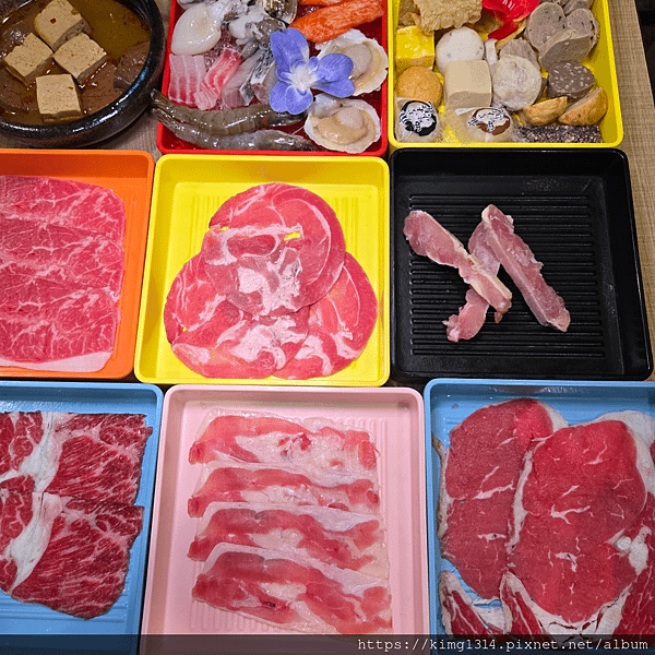 高雄鼓山美食一鍋幸福鍋物吃到飽-好市多大順店旁美食~４８８元