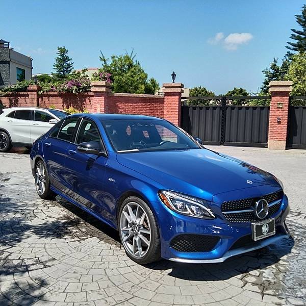 M-Benz AMG C43外匯車代購回台價格划算嗎?【外匯車商推薦】購買美國外匯 賓士 W205 C43 代購流程分享~ 賓士 W205 C43外匯價格、規格、配備介紹。代購外匯車需要了解哪些細節呢 ? 為什麼客戶會信賴、推薦L A桃園車庫-外匯車商? 