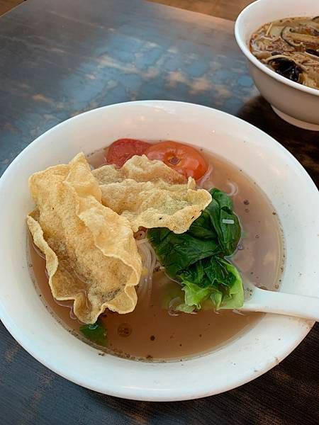 [台北]捷運市政府站-和順鄉雲南特色素食料理-平價美味的素食