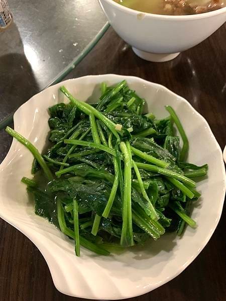 [台北]陽明山無敵熱門的泡湯景點-皇池溫泉御膳館，稀有的青磺
